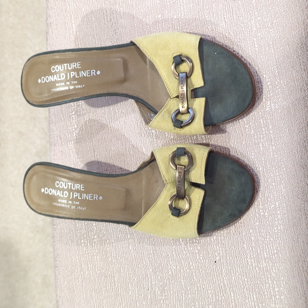 Donald pliner lime green suede 8.5
